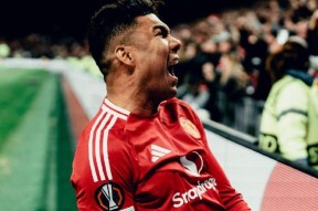 S15全球总决赛竞猜 阿扎伦卡摔倒 